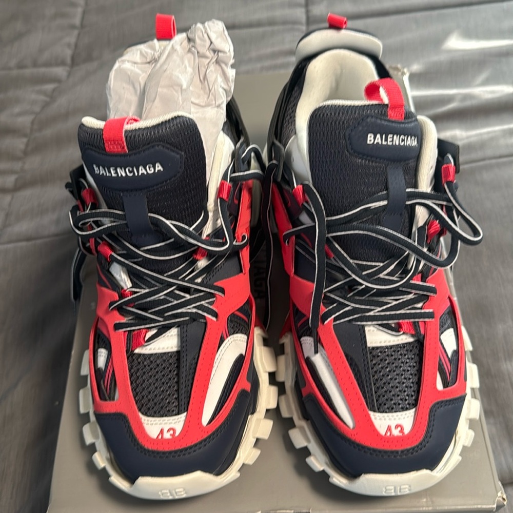 New Authentic Balenciaga men brand new never worn track sneaker blue/white/red